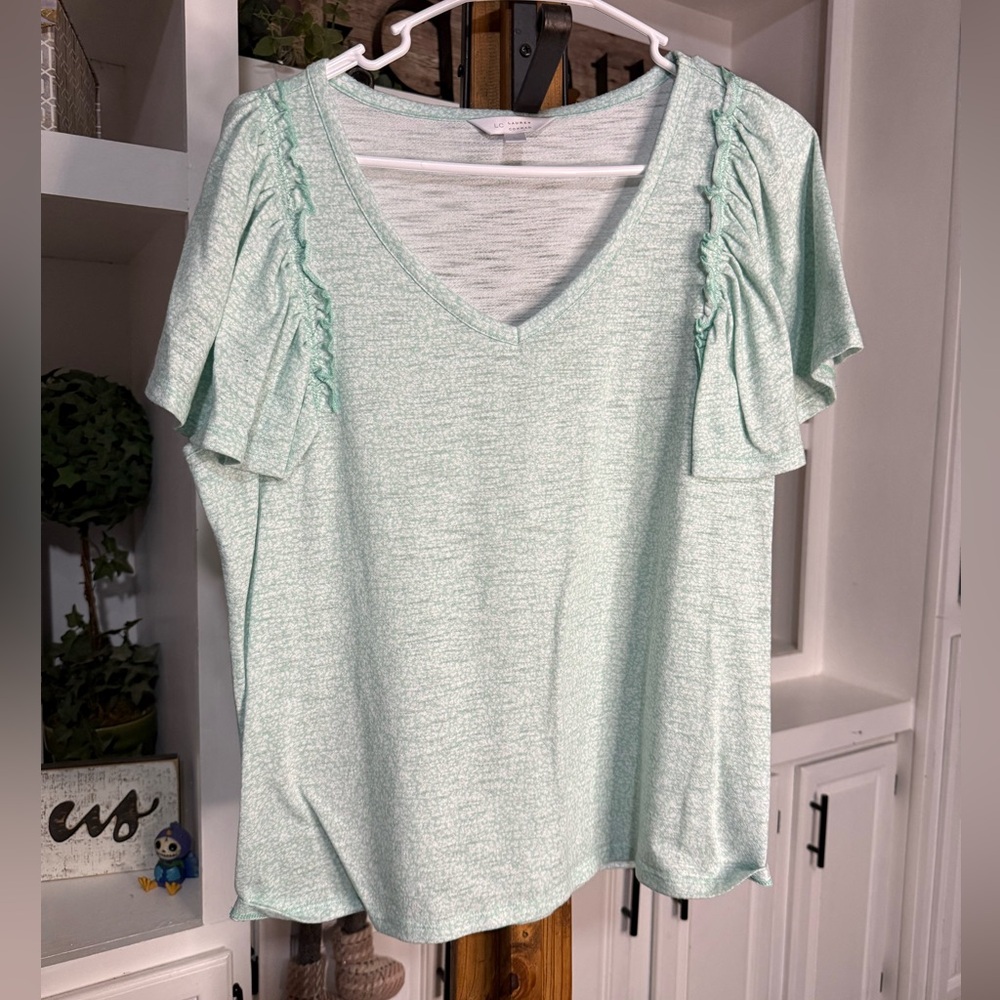 LC Lauren Conrad Light Green Ruffle Sleeve Tee
